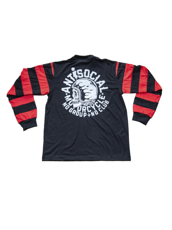 POLERA ANTISOCIAL MANGA LARGA